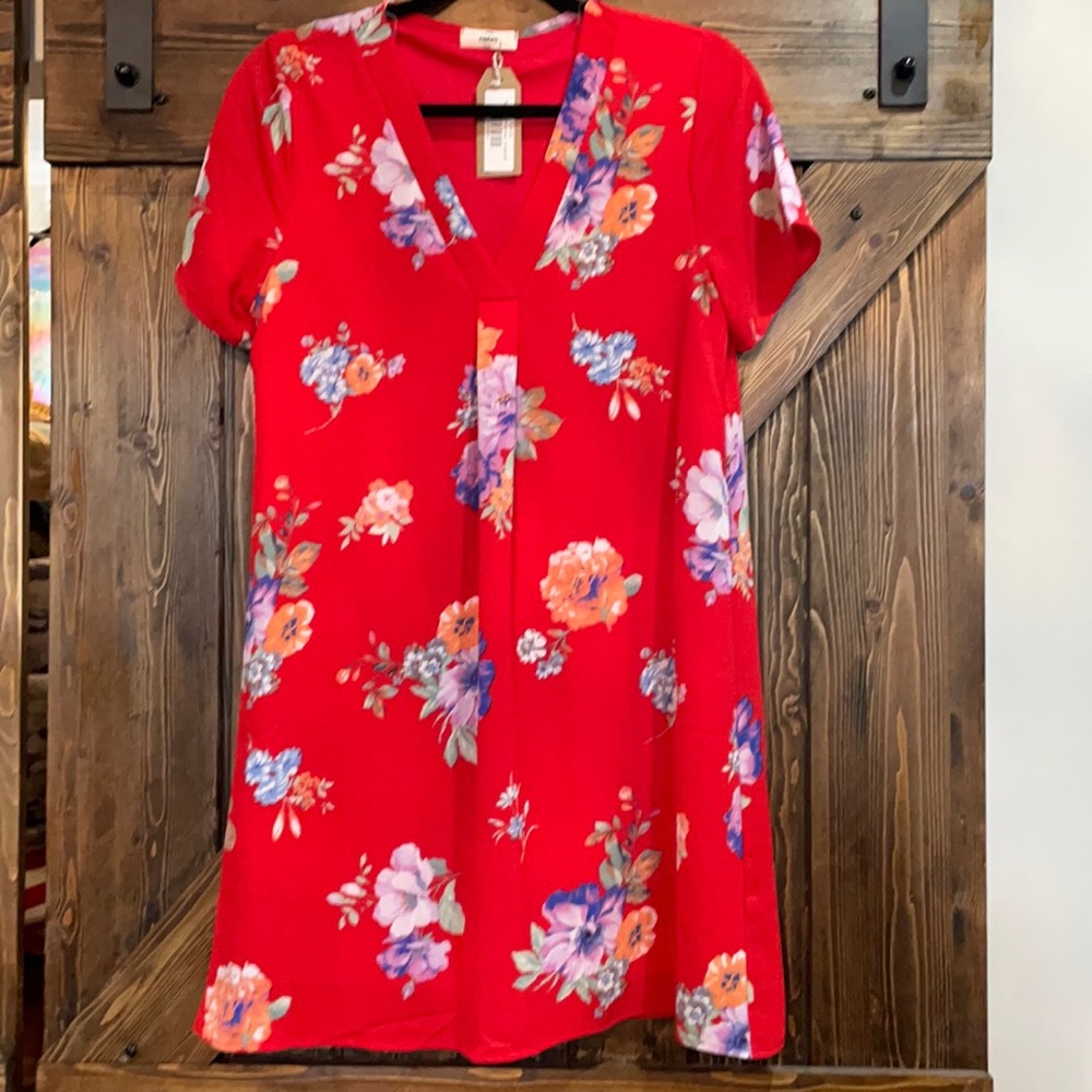 Entro red floral shift dress
